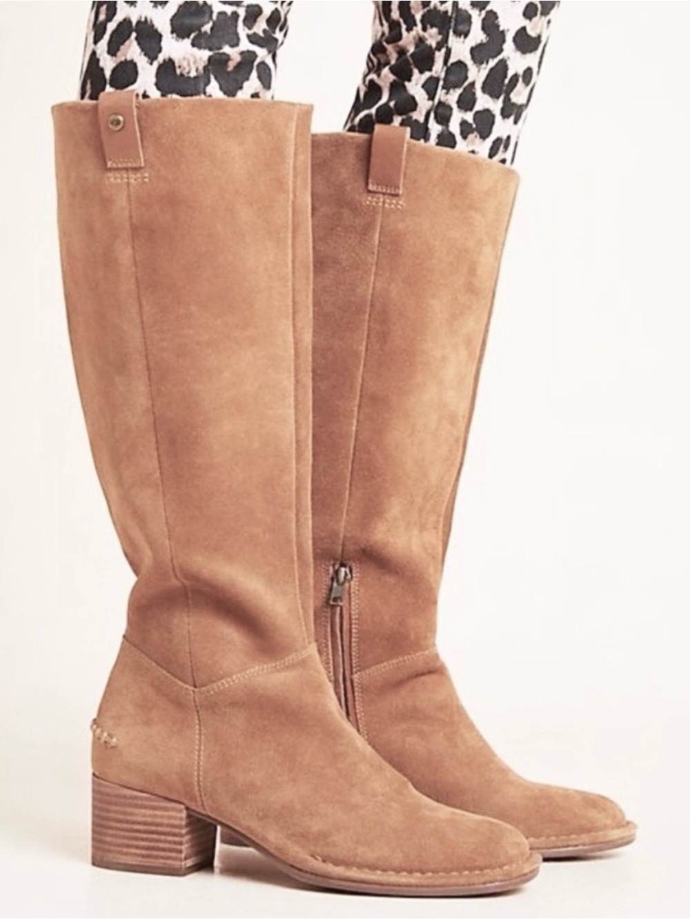 UGG Arana Knee-High Suede Boots 
in Chestnut Brown Size 9.5